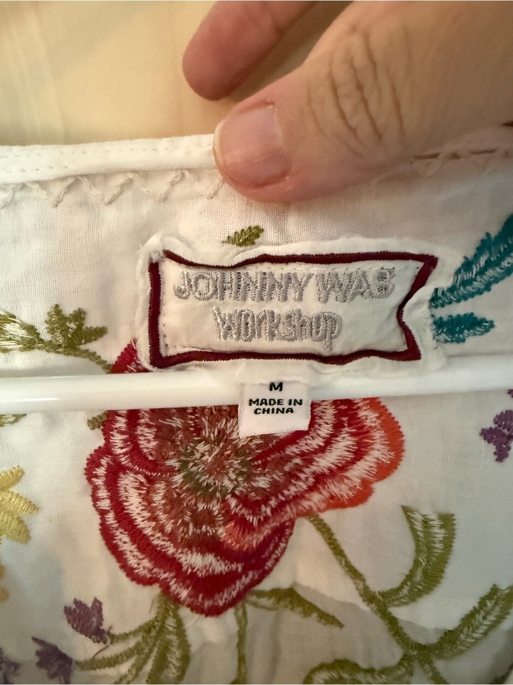 Johnny Was embroidered white top with multicolor floral stitching - Picture 2 of 3